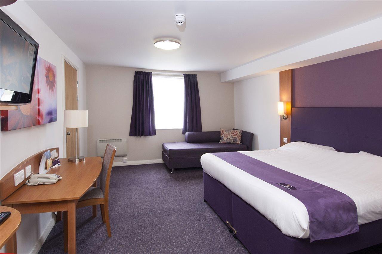 Premier Inn Premier Inn Silverstone Syresham المظهر الخارجي الصورة